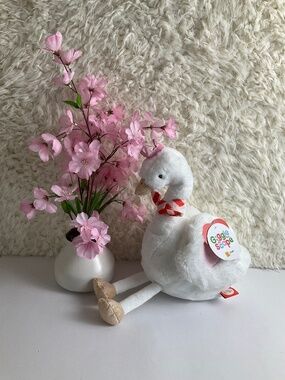 GIGGLESCAPE WHITE PRINCESS SWAN STUFFED ANIMAL PLUSH TOY~NEW WITH TAGS!